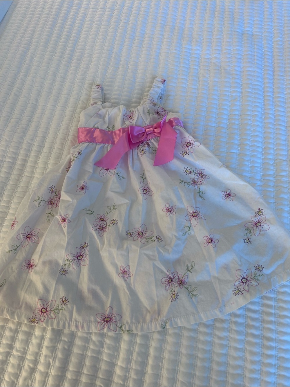 Park Bench Kids White Floral Sundress with Pink Waist Bow. Size 3T